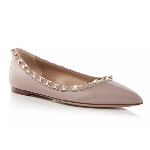 Valentino Garavani - Pointed Toe Studded Flats. - Picture 7 of 8
